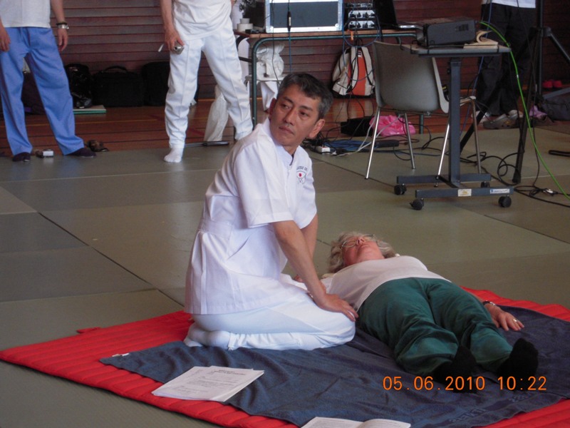 20 Il Maestro Juji Namikoshi Durante La Sua Dimostrazione