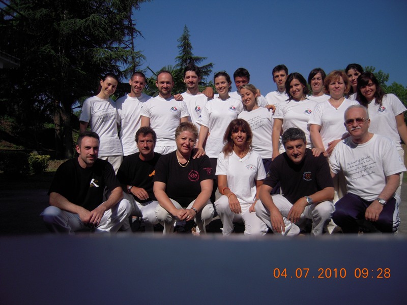 foto finale del 1 anno del Corso di Shiatsu di Roma 09-10